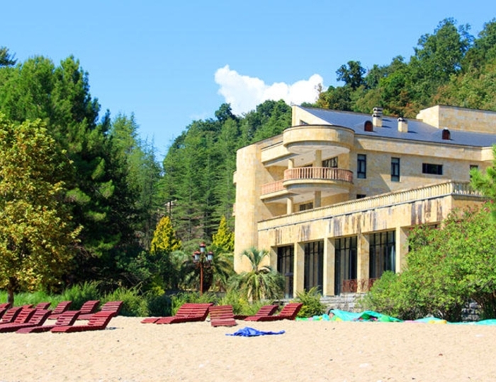 Пансионат «Мюссера» (им. Лакоба)